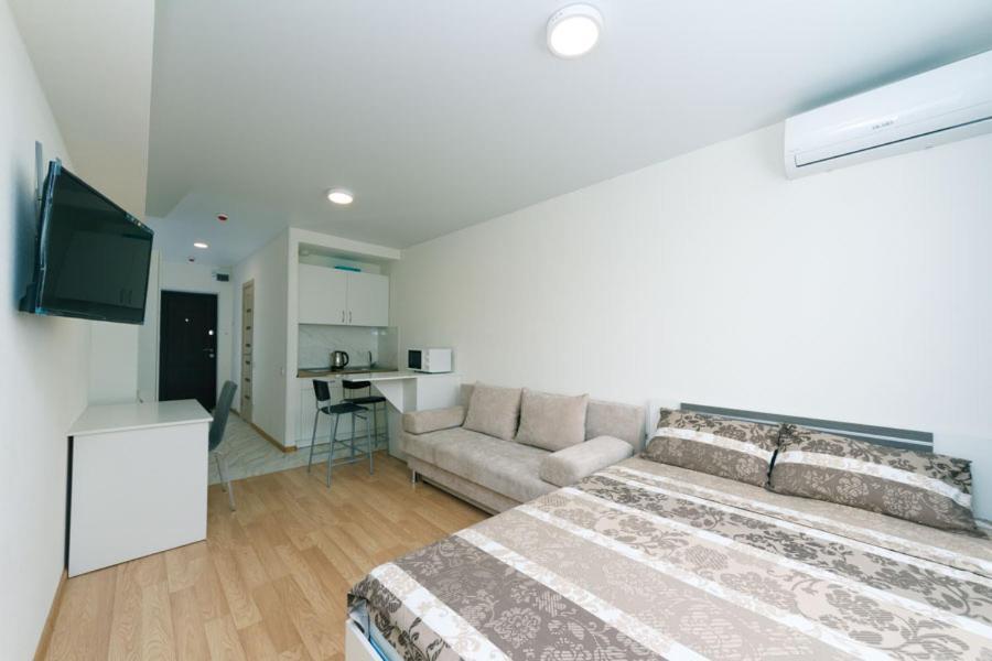 Cozy Smarthouse Apartment เคียฟ ภายนอก รูปภาพ