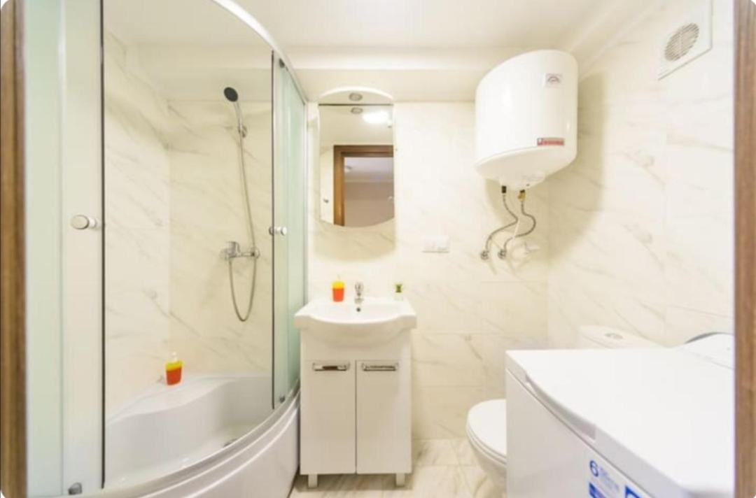Cozy Smarthouse Apartment เคียฟ ภายนอก รูปภาพ